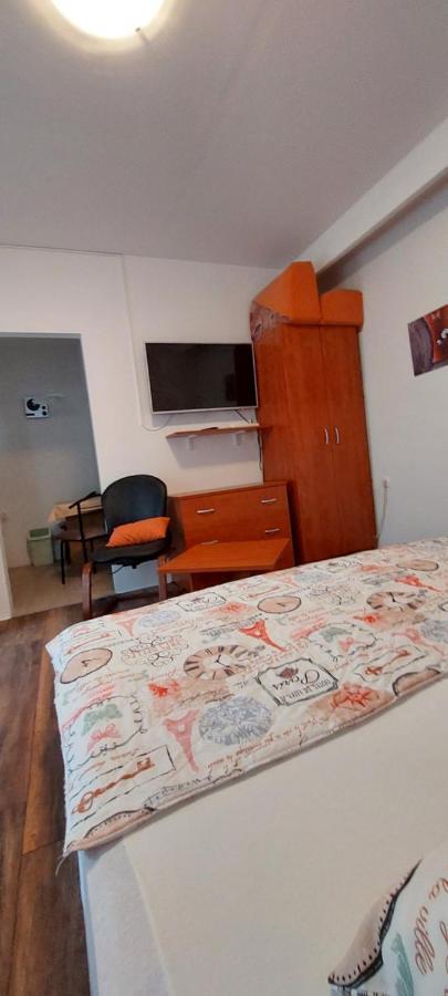Apartments Matic Omišalj Buitenkant foto